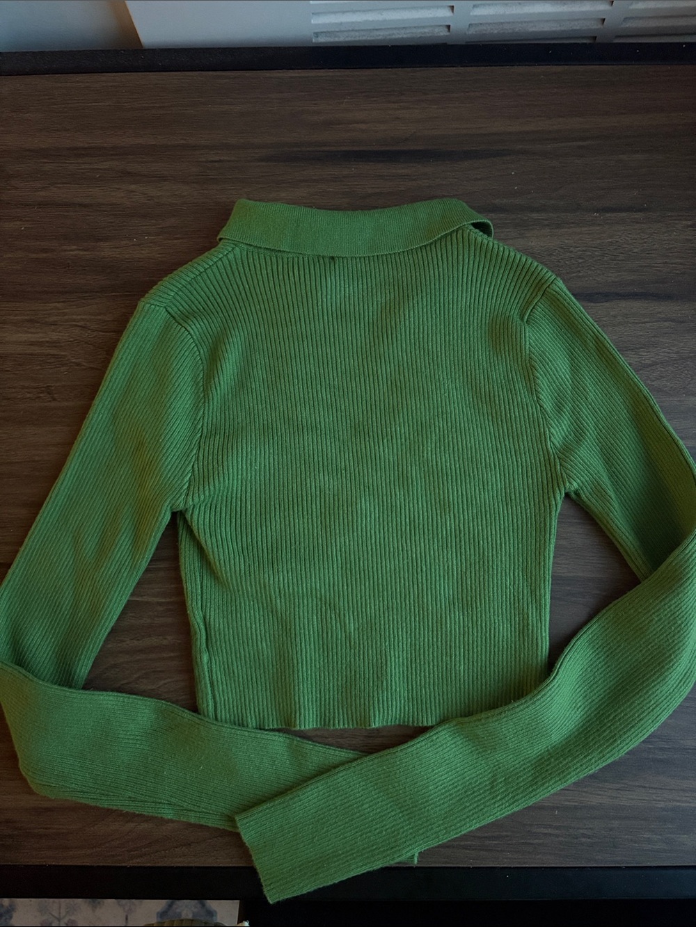 Princess Polly Lime Green Ribbed Collared V-Neck Sweater Top - Picture 3 of 3